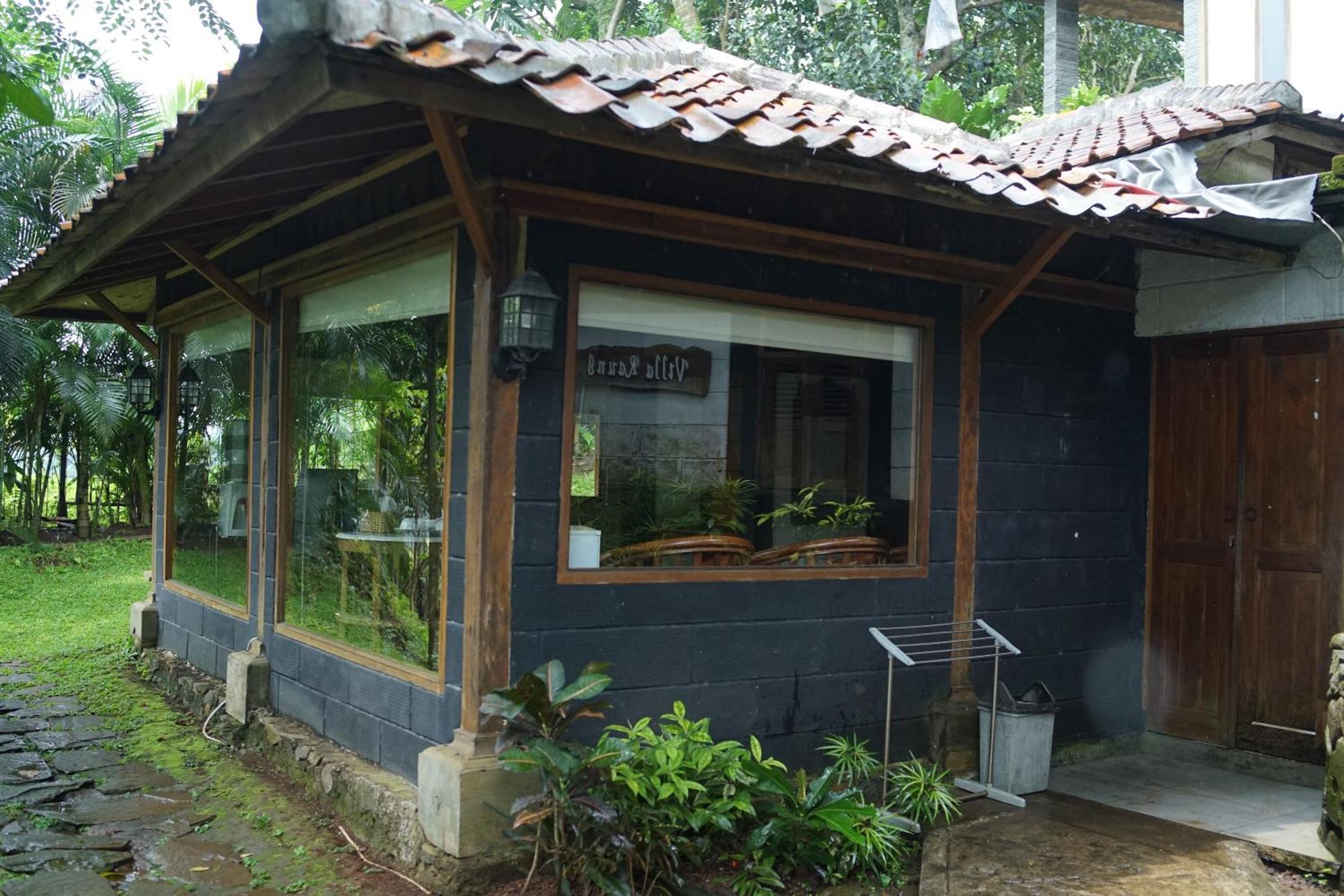 Tirta Arsanta Hot Springs & Villa Bogor Kültér fotó