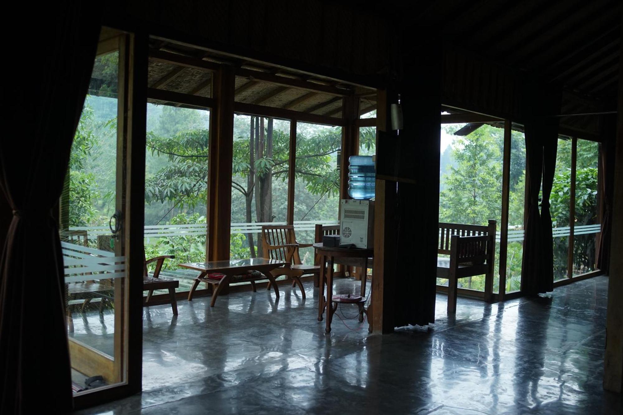 Tirta Arsanta Hot Springs & Villa Bogor Kültér fotó