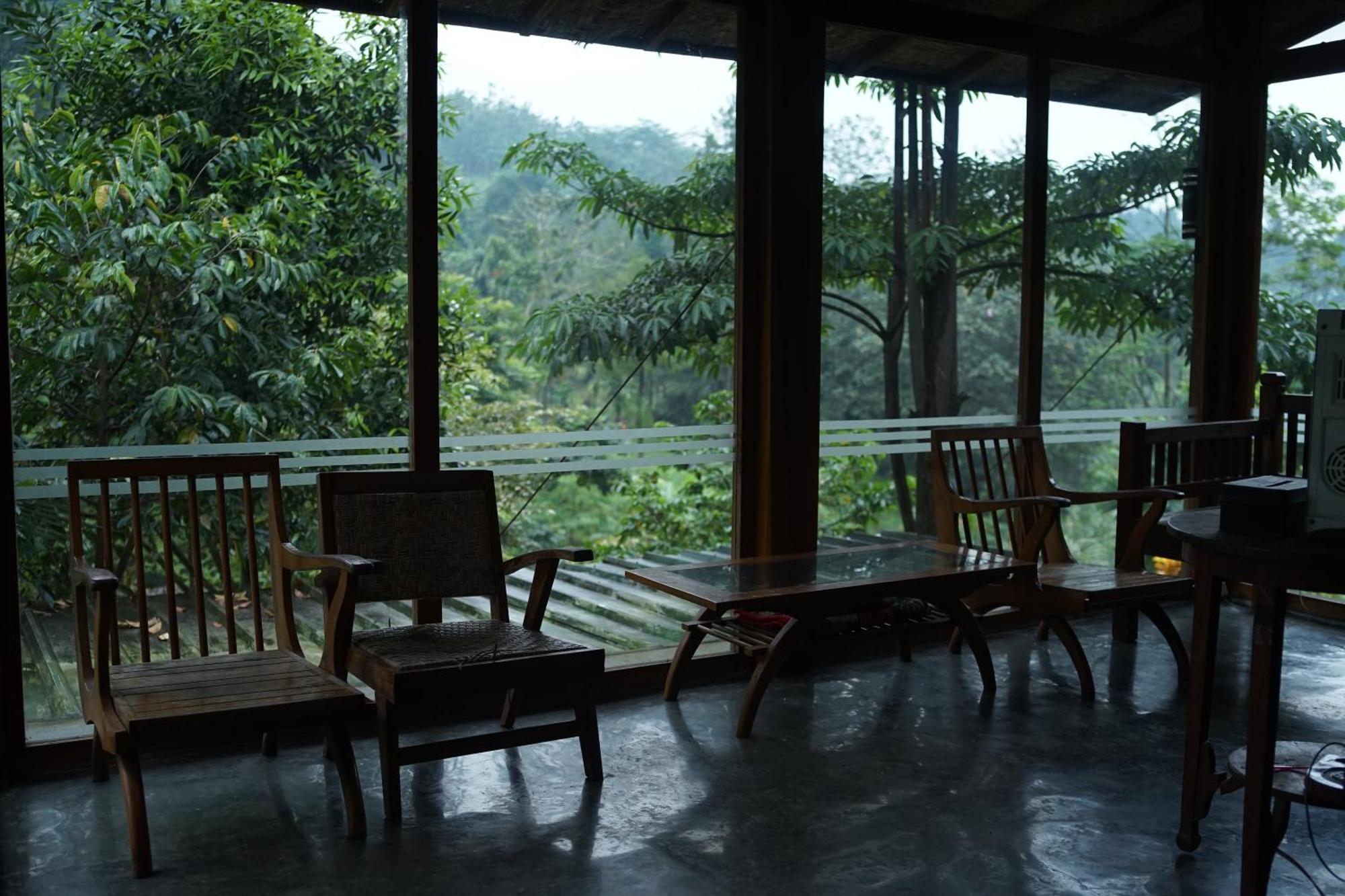 Tirta Arsanta Hot Springs & Villa Bogor Kültér fotó